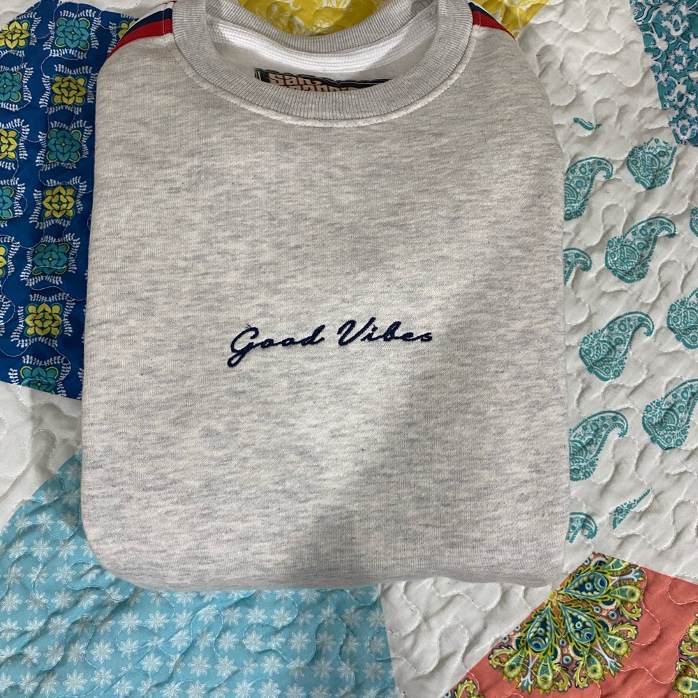 Good vibes Sweater